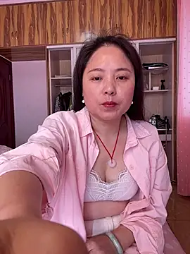 Snapshot of tianwei2567 chatting on April 19, 2026, 12:22 am tianwei2567 online show from April 19, 2026, 12:22 am