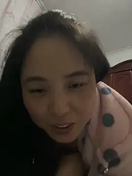 tianwei2567 online show from November 23, 2025, 4:17 pm