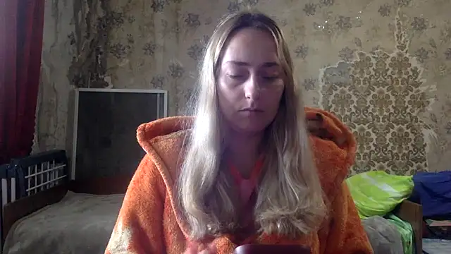 Vassila69 online show from December 4, 2025, 8:35 am