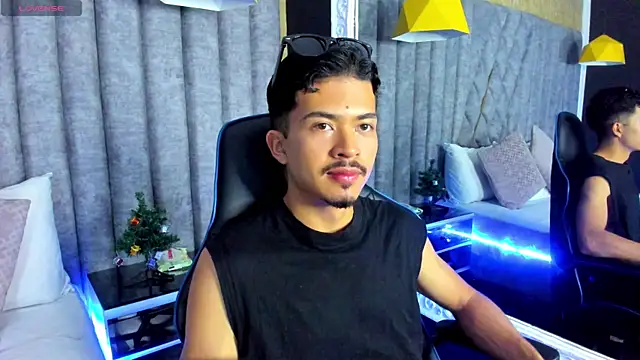 NicolaiKarav online show from December 22, 2025, 12:05 pm