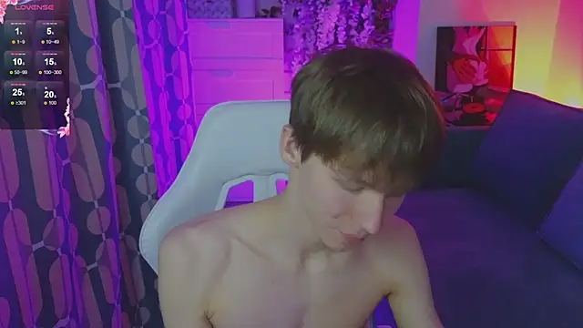 cuMte boy online show from May 21, 2026, 1:36 am