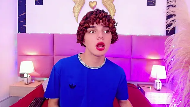 Skyee angel online show from December 15, 2025, 7:41 pm