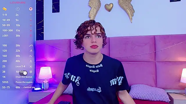 Skyee angel online show from February 8, 2026, 1:42 pm