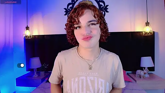 Skyee angel online show from April 1, 2026, 7:44 pm