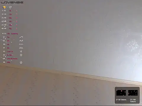 LustfulSarah online show from October 5, 2025, 1:35 pm