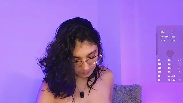 Snapshot of naty_saenz chatting on July 15, 2026, 9:49 am naty saenz online show from July 15, 2026, 9:49 am