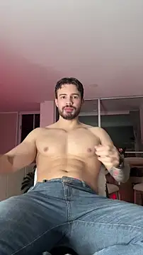 Valenthino Salvatore online show from January 13, 2026, 2:26 am