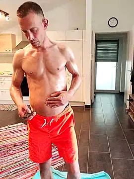 hamstiboy55 online show from May 6, 2026, 3:49 pm