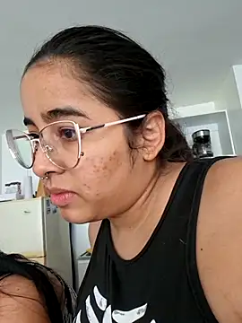 Snapshot of VictoriaSeras19 chatting on November 29, 2025, 6:41 pm VictoriaSeras19 online show from November 29, 2025, 6:41 pm