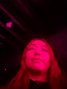 Eveeelyn25 online show from January 7, 2026, 4:17 am