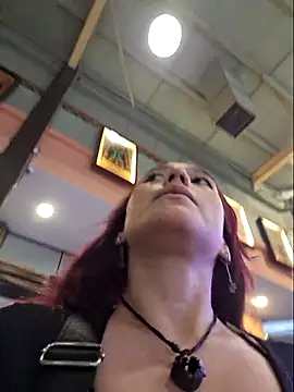 Eveeelyn25 online show from February 20, 2026, 12:18 am