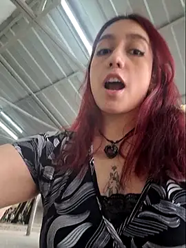 Eveeelyn25 online show from March 17, 2026, 10:13 pm