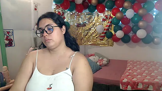 suckdreams19 online show from December 18, 2025, 4:39 am