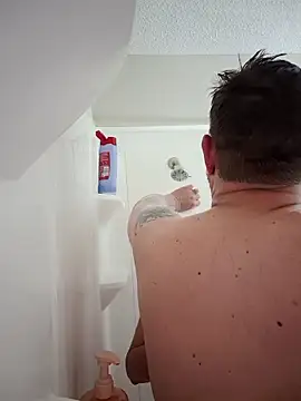 Snapshot of mr_girthyandsweetcheeks chatting on February 27, 2026, 5:40 am mr girthyandsweetcheeks online show from February 27, 2026, 5:40 am