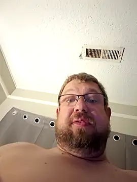 Snapshot of mr_girthyandsweetcheeks chatting on March 18, 2026, 6:27 am mr girthyandsweetcheeks online show from March 18, 2026, 6:27 am