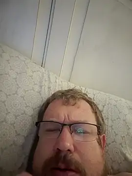 Snapshot of mr_girthyandsweetcheeks chatting on February 18, 2026, 6:11 am mr girthyandsweetcheeks online show from February 18, 2026, 6:11 am