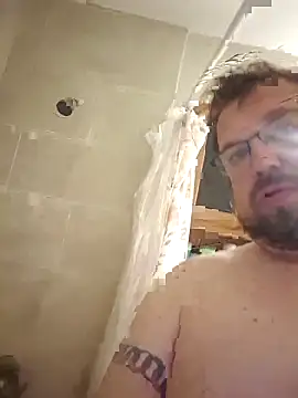 Snapshot of mr_girthyandsweetcheeks chatting on April 15, 2026, 3:12 am mr girthyandsweetcheeks online show from April 15, 2026, 3:12 am