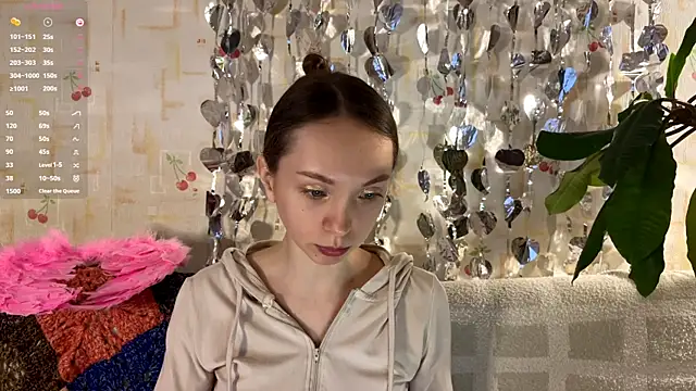 PaulaTisch online show from February 12, 2026, 3:12 pm