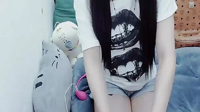 Alice-Hot88 online show from November 26, 2025, 12:27 pm