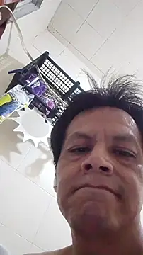 Snapshot of Oscarinylupis2328 chatting on June 19, 2026, 6:30 am Oscarinylupis2328 online show from June 19, 2026, 6:30 am