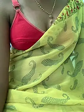 Snapshot of honeygirl6996 chatting on July 2, 2026, 7:14 am honeygirl6996 online show from July 2, 2026, 7:14 am