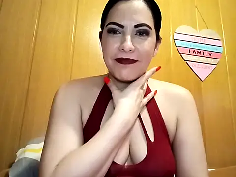 Morena ojazos travieza-39 online show from February 6, 2026, 1:23 am