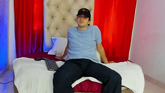 Snapshot of Dantee_Dark chatting on July 21, 2026, 7:37 pm Dantee Dark online show from July 21, 2026, 7:37 pm