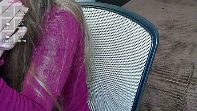 Snapshot of Brandy_Gem chatting on January 12, 2026, 8:10 am Brandy Gem online show from January 12, 2026, 8:10 am