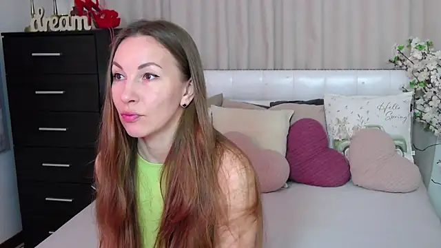Snapshot of Brandy_Gem chatting on April 15, 2026, 6:41 am Brandy Gem online show from April 15, 2026, 6:41 am