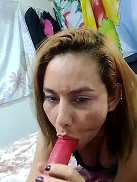 Alice-pink online show from November 26, 2025, 2:11 am