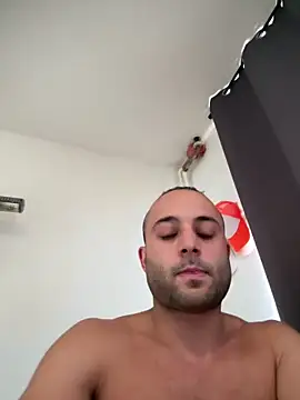 Snapshot of klkmam chatting on June 15, 2026, 1:55 pm klkmam online show from June 15, 2026, 1:55 pm