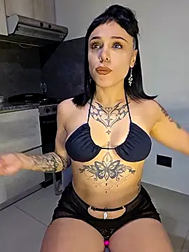 sweetfior online show from May 6, 2026, 8:57 pm