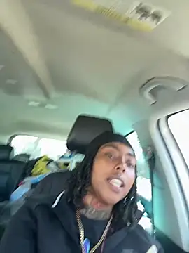 Snapshot of seductivefreak7 chatting on April 1, 2026, 9:34 pm seductivefreak7 online show from April 1, 2026, 9:34 pm