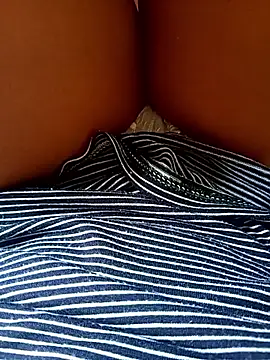 EweXZZ online show from March 1, 2026, 5:13 pm