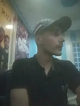 Snapshot of SpritzedFestoon chatting on June 13, 2026, 8:51 pm SpritzedFestoon online show from June 13, 2026, 8:51 pm