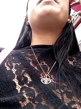 Snapshot of _ArianaToro chatting on November 26, 2025, 3:12 pm ArianaToro online show from November 26, 2025, 3:12 pm