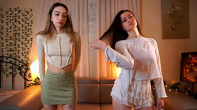 KasandraAmrein online show from December 1, 2025, 3:40 am