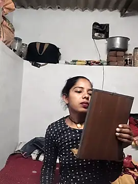 Babita Gori online show from April 14, 2026, 11:32 pm