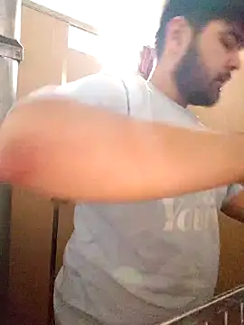 Snapshot of Koma001 chatting on November 27, 2025, 7:53 am Koma001 online show from November 27, 2025, 7:53 am