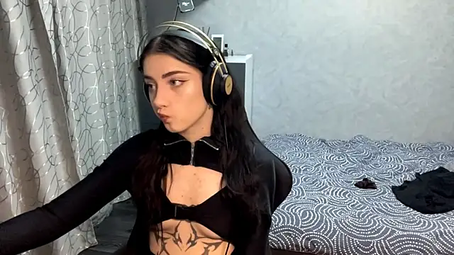 Snapshot of Meowluly chatting on November 23, 2025, 9:25 pm Meowluly online show from November 23, 2025, 9:25 pm