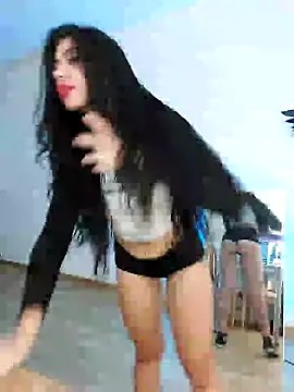 ArgentinaShani online show from April 22, 2026, 9:32 pm