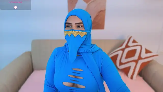 Mayraa arabelle online show from November 26, 2025, 3:56 pm