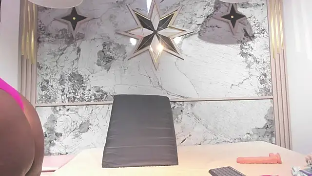 Snapshot of ZoeCollin chatting on January 18, 2026, 12:30 pm ZoeCollin online show from January 18, 2026, 12:30 pm