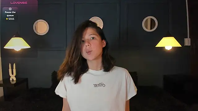 Skyy bloom online show from March 11, 2026, 1:38 pm