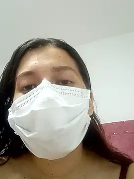 dulcecielo  online show from January 16, 2026, 8:13 pm