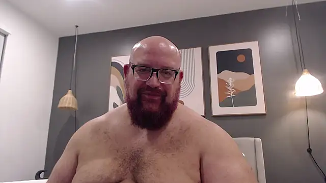 BigBearforCuddles online show from April 16, 2026, 2:45 am
