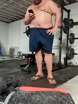 BigBearforCuddles online show from May 20, 2026, 1:02 am