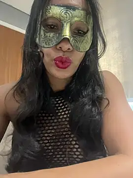 LunnaMaska online show from March 24, 2026, 4:18 pm