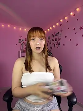 Snapshot of Davne_ chatting on June 23, 2026, 11:36 pm Davne online show from June 23, 2026, 11:36 pm