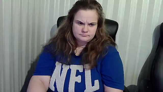 Snapshot of HarmonyKareraa chatting on November 27, 2025, 1:33 pm HarmonyKareraa online show from November 27, 2025, 1:33 pm